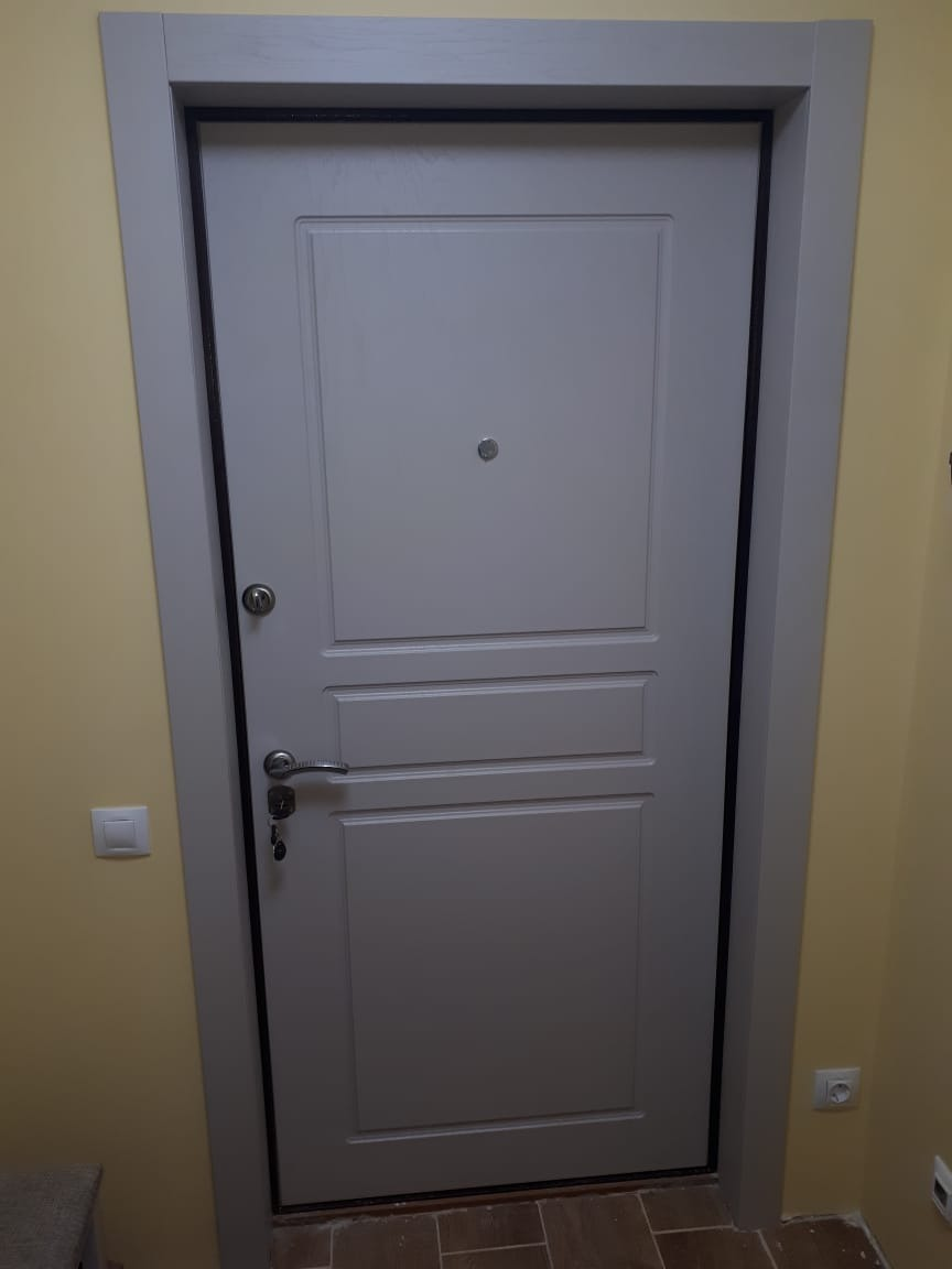 готовая дверь